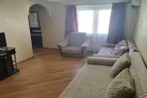 Квартира 1 комнатная в центре Сухума