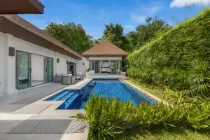 Вилла Mauri Modern 3BR with Private Pool, Таланг