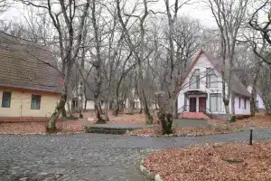 Отель Arena Gusar, Кусары