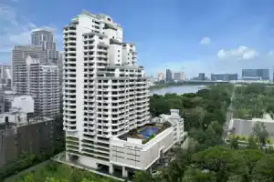 Отель «Centre Point Sukhumvit 10», Бангкок