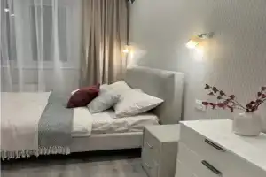 Квартира на Улице Менделеева 2 к 2, Тюмень