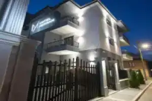 Mergan Hotel, Корча