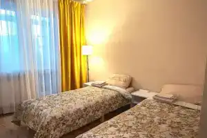 Квартира уютная, Тазовский