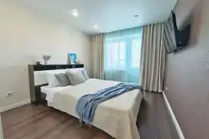 Квартира 2-к Квартира на Ленина 190к5, Киров