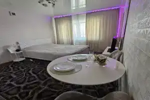 Квартира студия на улице Северо-Западная 81 (38), Барнаул
