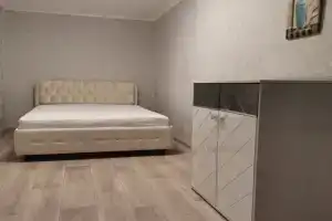 Квартира на Улице Робеспьера, 19, Красноярск
