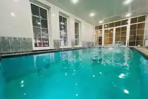 Частный дом в Сивково с бассейном
