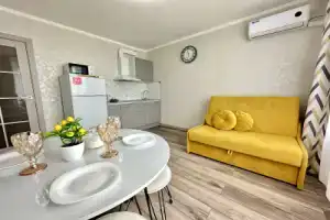 Апартаменты Эустома, рядом с ТЦ Кристалл, Тюмень