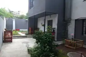 Apri Hostel, Ереван