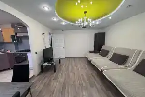 Квартира Двухкомнатная в самом центре