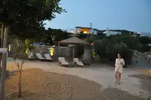 Вилла Paros, Алики