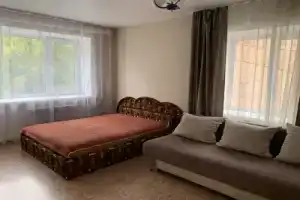 Квартира Через Дорогу от Краевой Больницы, Красноярск