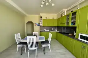 Квартира Новая Двушкарядом с Парком и Санаторием Виктория, Ессентуки