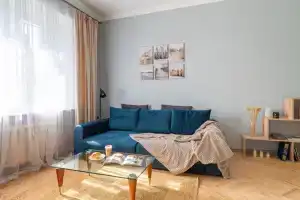 Квартира на Земляном Валу с просторными комнатами, Москва