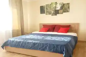 Квартира на Таврической улице 9/4, Тюмень