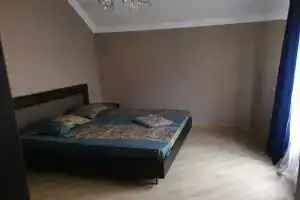 Dvenadtsatimestnyi U morya Guest house, Зеленоморск