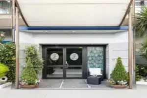 Millennium Gold Hotel, Неаполь