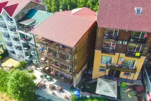 Вилла  Коруна, Алушта