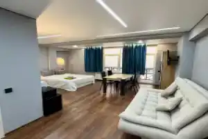 Апартаменты в центре Домбая