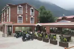 Yayla Hotel, Узунгёль