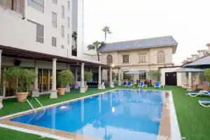Chelsea Plaza Hotel, Дубай