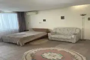 Апартаменты Прада с Террасой, Лазурное