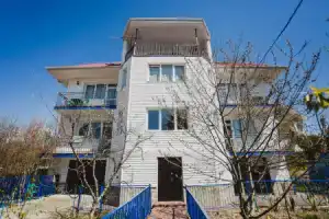 Гостевой дом «Черное Море (на Просвещения)», Адлер