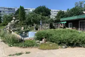 Частный дом Домик в саду