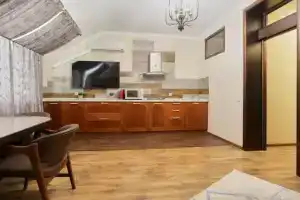 Квартира с двумя раздельными кроватями и диваном, Махачкала