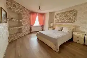 Квартира Большая на Чехова, Новосибирск