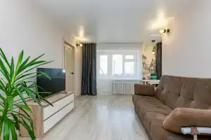 Квартира Трехкомнатная 5 спальных мест, Пермь