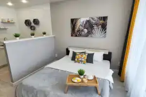 Квартира Enigma Apartments - Студия с панорамным окном в ЖК Аквамарин, Ульяновск