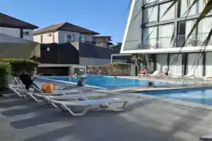 Апартаменты Уютная Студия с Бассейном в GreenPalace