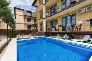 Seven Seas Hotel, Витязево