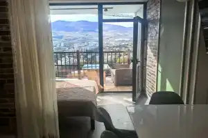 Апартаменты Курортный комплекс Лучистое, Алушта