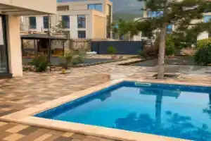 Частный дом Дом с бассейном в Алуште
