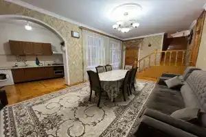 Частный Дом на 8 Человек, Дербент