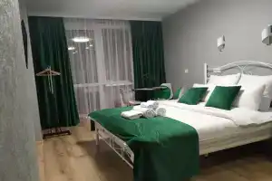 Апартаменты RentHome студия Изумруд на Южном шоссе у ТЦ Амбар, Самара