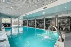 Апартаменты семейные у моря с бассейном, Адлер