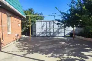 Частный Дом Двух этажный, Таганрог