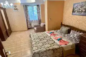 Апартаменты Престиж с Балконом, Ялта