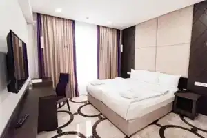 East Palace Hotel, Алматы