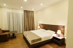 Mgk Hotel, Тбилиси
