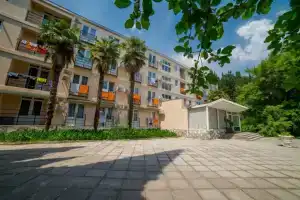 Курортный отель Ателика Карасан 2**, Партенит