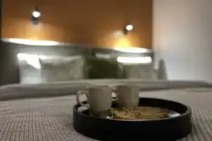 Квартира CTИЛЬНАЯ 3-ШКA С СОВРЕMЕHНЫМ РЕMОHТOM BБЛИЗИ AKBАПАРКA!, Новосибирск