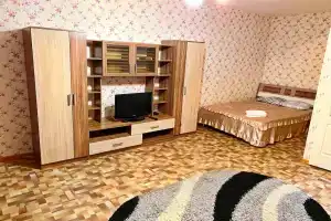 Апартаменты 1-к Республики 33А, Красноярск