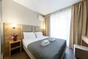 Апартаменты Red Apartments Покровский Парк Кипарис, Сочи