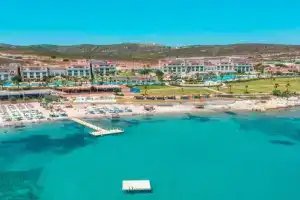 DoubleTree by Hilton Cesme Alacati Beach Resort, Алачати