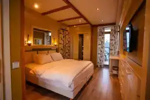 Piazza Boutique Hotel, Батуми