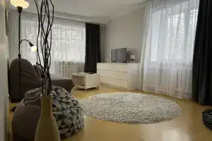 Квартира двухкомнатная в самом центре на Больничной 13